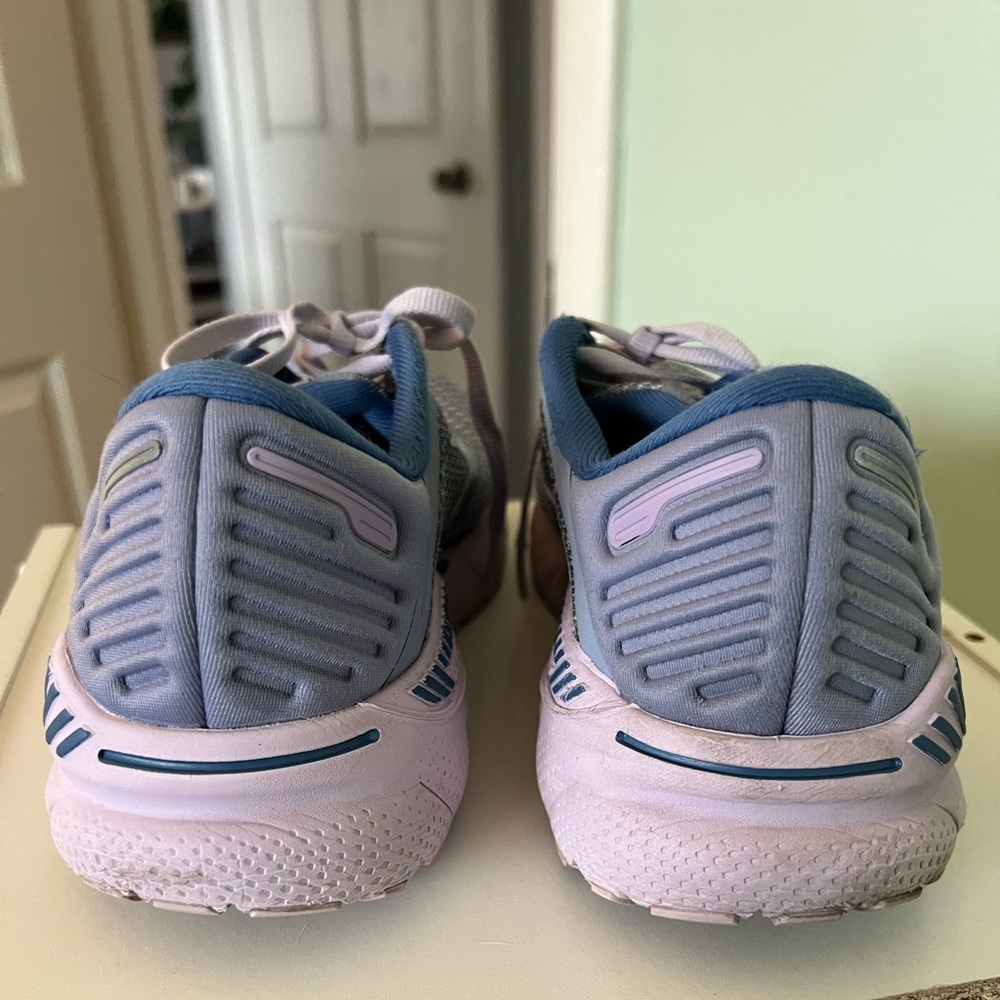 Brooks Adrenaline GTS 22 Running Shoes - Women’s 8.5 - Purple & blue - Picture 3 of 6